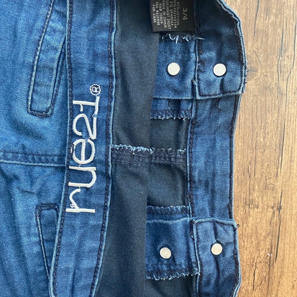 Rue21 High waisted blue button up shorts - Picture 5 of 6